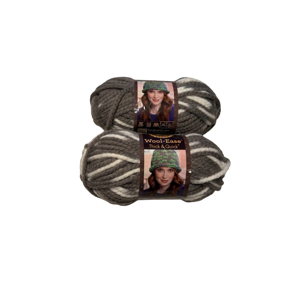 Lion Brand Wool-Ease Thick & Quick Yarn Seagull 513 Grey White 2‎ Skeins 78830
